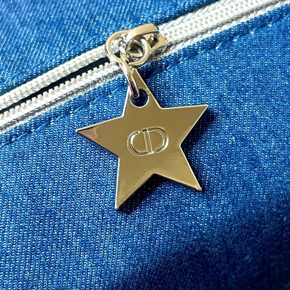 DIOR Denim Cosmetic Travel Bag, Limited Edition 2024 With Star Zip Tab - Picture 9 of 10